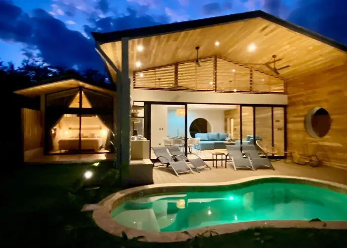 Kaliah Luz W Pool, Horses & Nearby Ferienhaus Playa Conchal